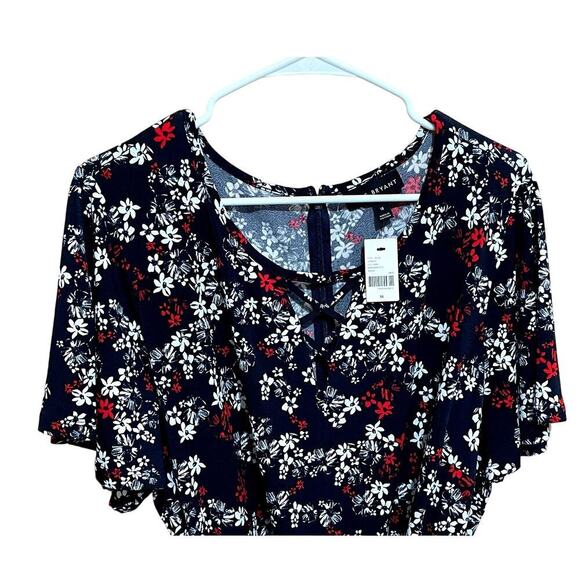 Lane Bryant Womens Romper Daisy Floral Print Plus Size 18 Criss-Cross Detail NWT - Picture 2 of 10